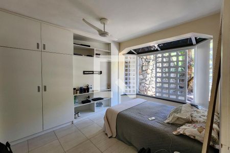 Casa à venda com 600m², 6 quartos e 3 vagas Casa à venda com 600m², 6 quartos e 3 vagasCasa 2 - Suíte 2