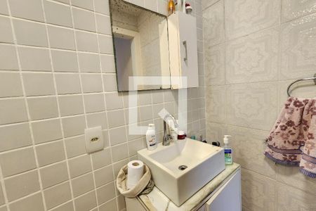 Casa à venda com 600m², 6 quartos e 3 vagas Casa à venda com 600m², 6 quartos e 3 vagasLavabo 2