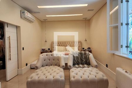 Casa à venda com 600m², 6 quartos e 3 vagas Casa à venda com 600m², 6 quartos e 3 vagasSuíte 3