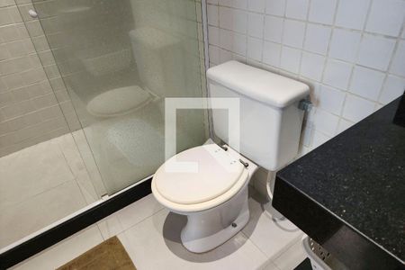 Casa à venda com 600m², 6 quartos e 3 vagas Casa à venda com 600m², 6 quartos e 3 vagasCasa 2 - Banheiro da Suíte