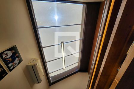 Casa à venda com 600m², 6 quartos e 3 vagas Casa à venda com 600m², 6 quartos e 3 vagasEscritório