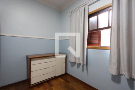 Casa à venda com 352m², 5 quartos e 2 vagasQuarto 3