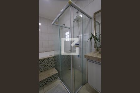 Casa à venda com 352m², 5 quartos e 2 vagasBanheiro da Suíte