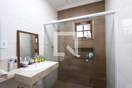 Casa à venda com 352m², 5 quartos e 2 vagasBanheiro Térreo