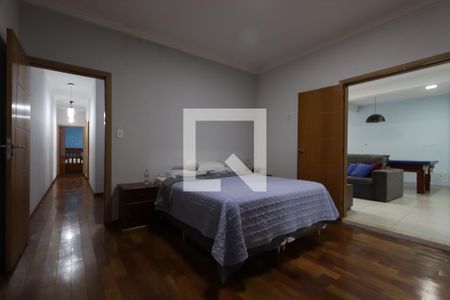 Casa à venda com 352m², 5 quartos e 2 vagasSuíte