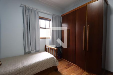 Casa à venda com 352m², 5 quartos e 2 vagasQuarto 2