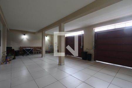 Casa à venda com 352m², 5 quartos e 2 vagasGaragem