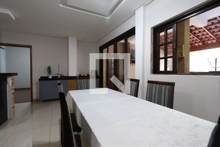 Casa à venda com 352m², 5 quartos e 2 vagasCopa