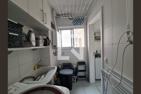 Apartamento à venda com 84m², 3 quartos e 1 vagaÁrea de Serviço