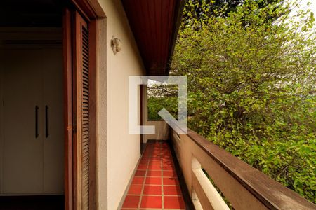 Casa à venda com 330m², 3 quartos e 4 vagas Casa à venda com 330m², 3 quartos e 4 vagasVaranda