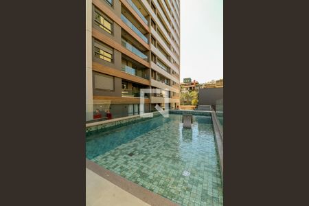 Apartamento à venda com 100m², 2 quartos e 2 vagasÁrea comum - Piscina