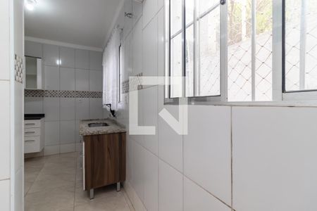 Casa para alugar com 65m², 3 quartos e 1 vagaÁrea de Serviço