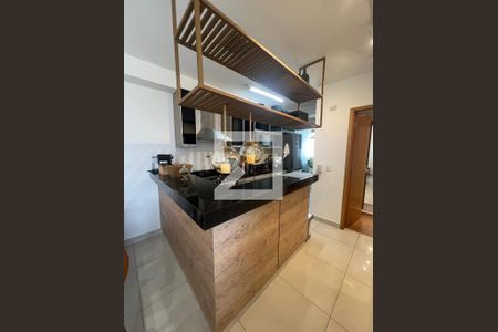 Cozinha de apartamento à venda com 3 quartos, 86m² em Vila da Serra, Nova Lima