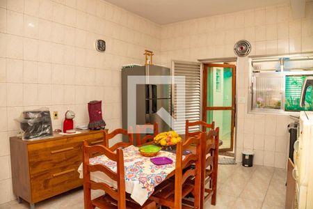 Casa à venda com 148m², 3 quartos e 2 vagasCozinha