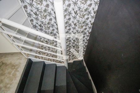 Apartamento à venda com 50m², 1 quarto e 1 vagaEscada