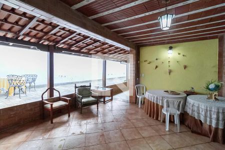 Casa à venda com 225m², 4 quartos e 4 vagasÁrea gourmet