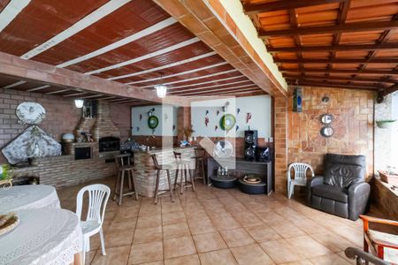 Casa à venda com 225m², 4 quartos e 4 vagasÁrea gourmet