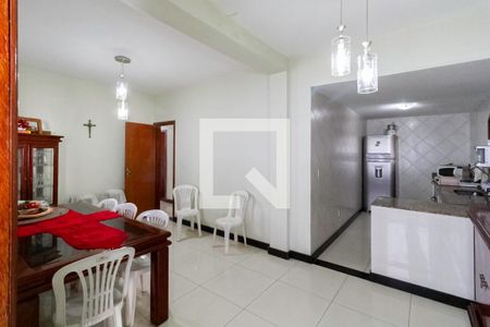 Casa à venda com 225m², 4 quartos e 4 vagasCopa