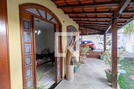 Casa à venda com 225m², 4 quartos e 4 vagasQuintal