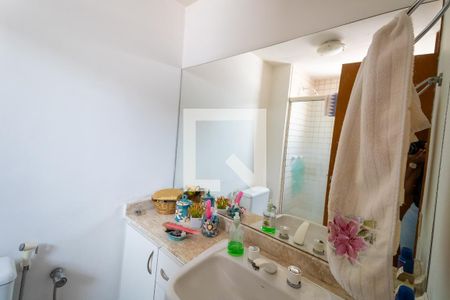 Apartamento à venda com 74m², 3 quartos e 1 vaga Apartamento à venda com 74m², 3 quartos e 1 vagaBanheiro/Quarto