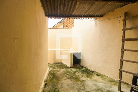 Casa para alugar com 110m², 2 quartos e 1 vagaÁrea de Serviço