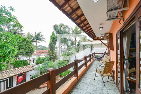 Casa à venda com 697m², 4 quartos e 10 vagasSacada