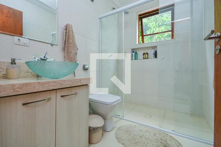 Casa à venda com 697m², 4 quartos e 10 vagasBanheiro da Suíte 2