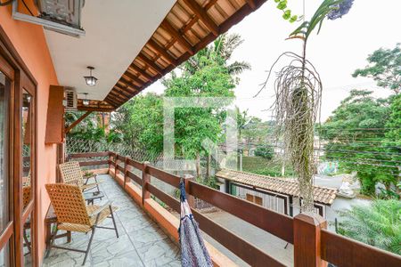 Casa à venda com 697m², 4 quartos e 10 vagasSacada