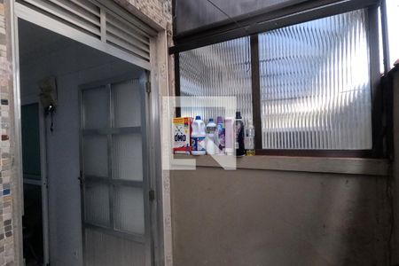 Apartamento para alugar com 70m², 2 quartos e 1 vagaÁrea de Serviço/Quintal