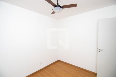 Quarto 2 de apartamento para alugar com 2 quartos, 46m² em Vargem Grande, Rio de Janeiro