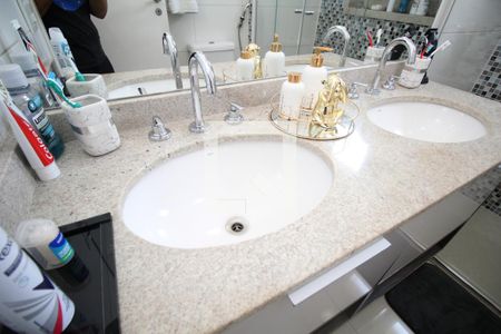 Apartamento para alugar com 142m², 3 quartos e 2 vagasBanheiro suíte 2