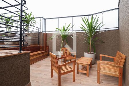 Apartamento à venda com 28m², 1 quarto e sem vagaPiscina