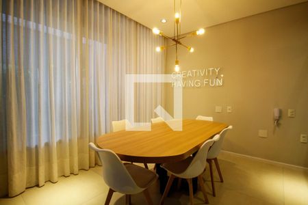 Studio à venda com 27m², 1 quarto e sem vagaÁrea Comum - Sala de Reunião