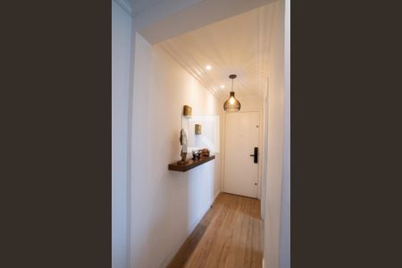 Apartamento à venda com 96m², 3 quartos e 2 vagasEntrada