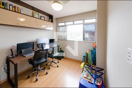 Apartamento à venda com 160m², 3 quartos e 2 vagasQuarto 1