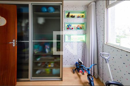 Apartamento à venda com 160m², 3 quartos e 2 vagasQuarto 2