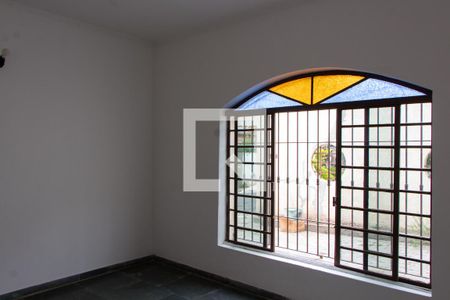 Casa à venda com 280m², 3 quartos e 2 vagasSALA DE ESTAR