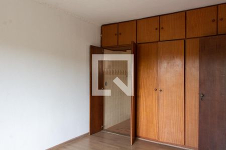 Casa à venda com 280m², 3 quartos e 2 vagasSUITE