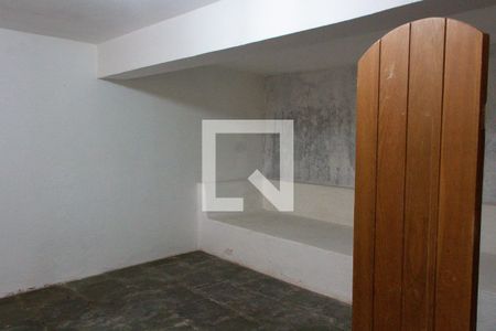 Casa à venda com 280m², 3 quartos e 2 vagasQUARTO DA ÁREA DE SERVIÇO