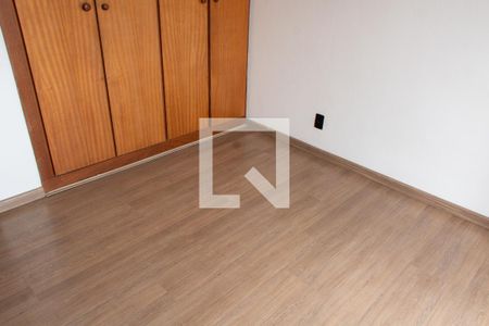 Casa à venda com 280m², 3 quartos e 2 vagasQUARTO 2