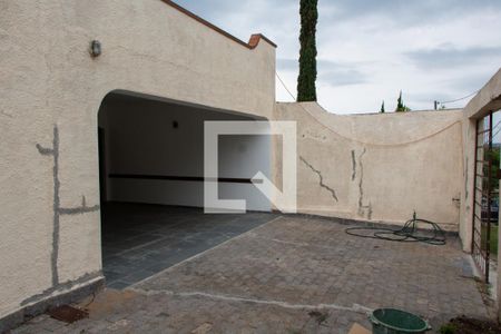 Casa à venda com 280m², 3 quartos e 2 vagasÁREA EXTERNA FRENTE