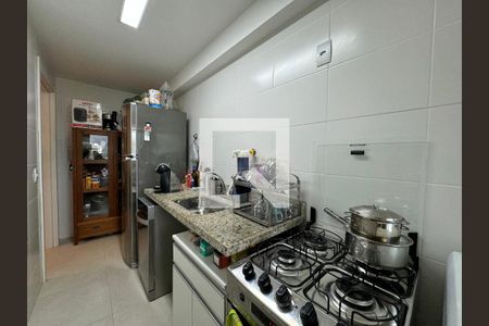 Apartamento à venda com 72m², 2 quartos e 1 vagaCozinha e Área de Serviço