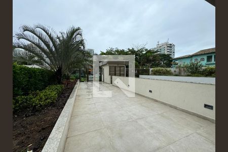 Apartamento à venda com 72m², 2 quartos e 1 vagaÁrea comum