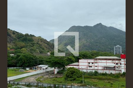 Apartamento à venda com 72m², 2 quartos e 1 vagaSuíte - Varanda