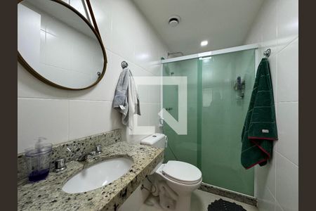 Apartamento à venda com 72m², 2 quartos e 1 vagaBanheiro Social