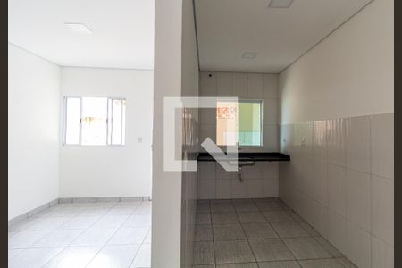 Casa para alugar com 60m², 2 quartos e sem vagaCozinha