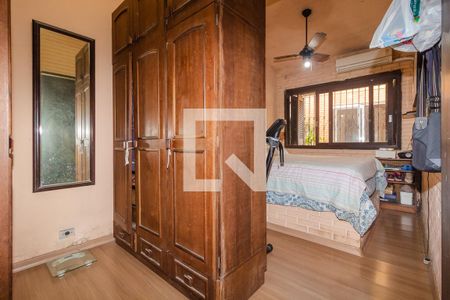 Casa à venda com 217m², 3 quartos e 5 vagas Casa à venda com 217m², 3 quartos e 5 vagasQuarto 1