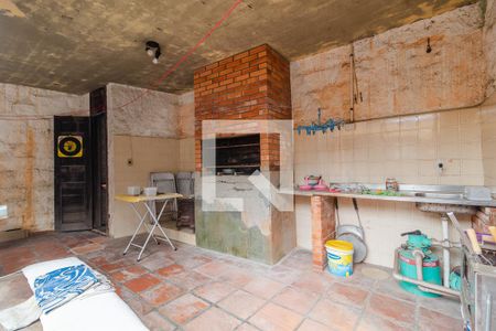 Casa à venda com 217m², 3 quartos e 5 vagas Casa à venda com 217m², 3 quartos e 5 vagasQuintal