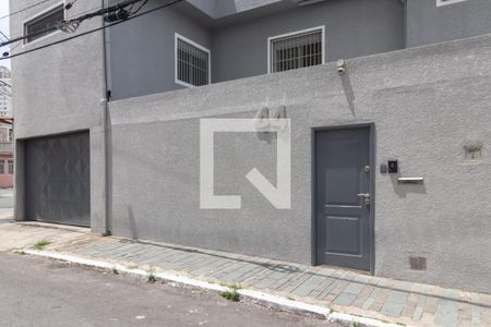 Casa à venda com 300m², 2 quartos e 3 vagasFachada