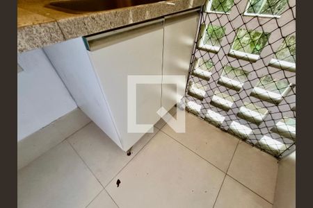 Apartamento para alugar com 90m², 2 quartos e 1 vagaÁrea serviço